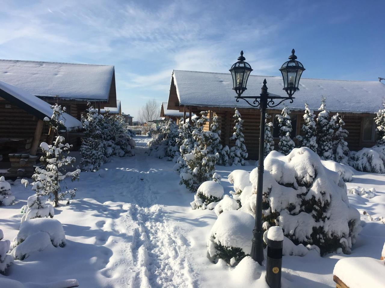 Eco Village Obukhiv Exterior photo